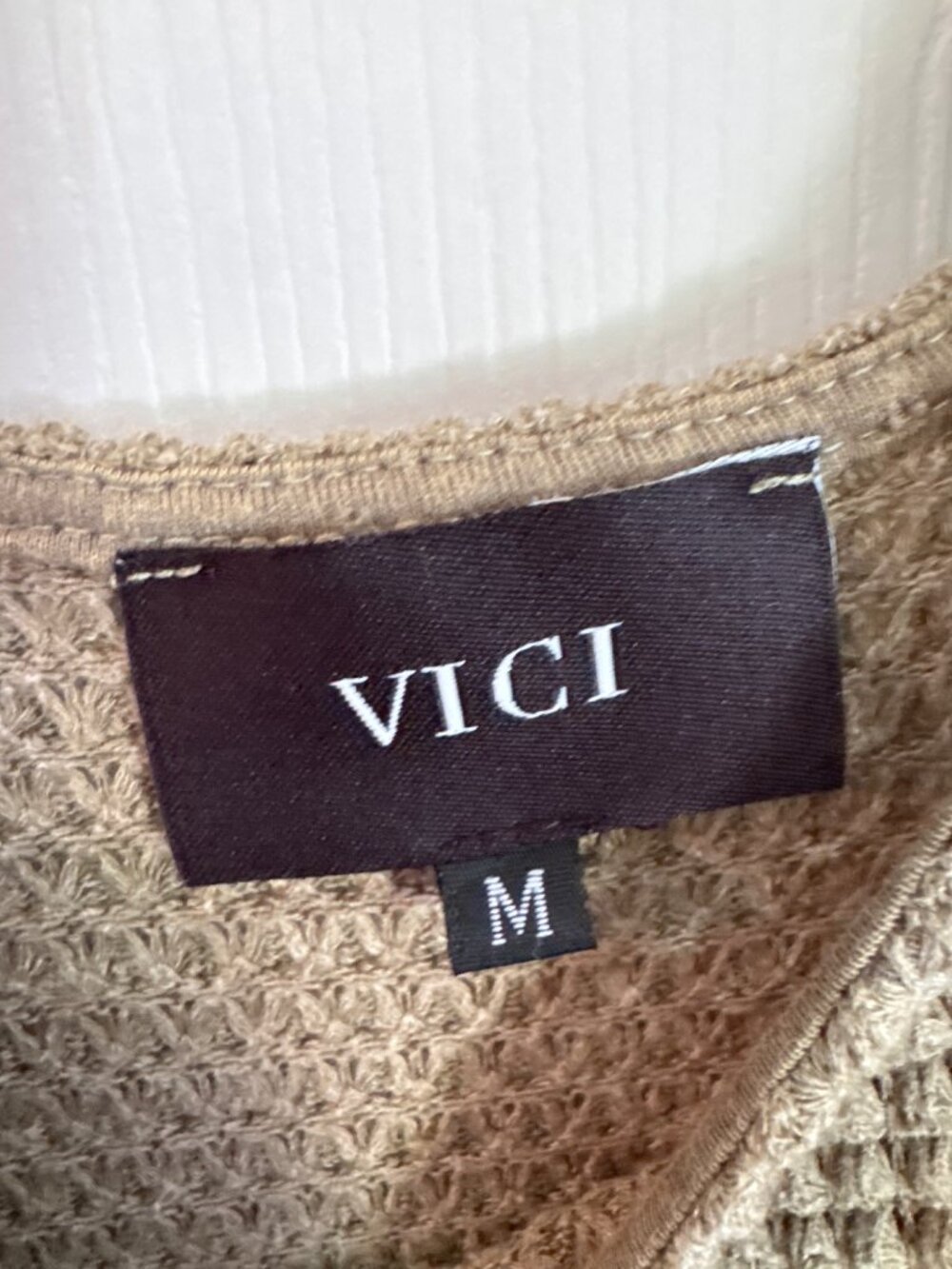 Vici Waffle Knit Olive Green Boho Tunic Tank Top Size Medium - Picture 3 of 7